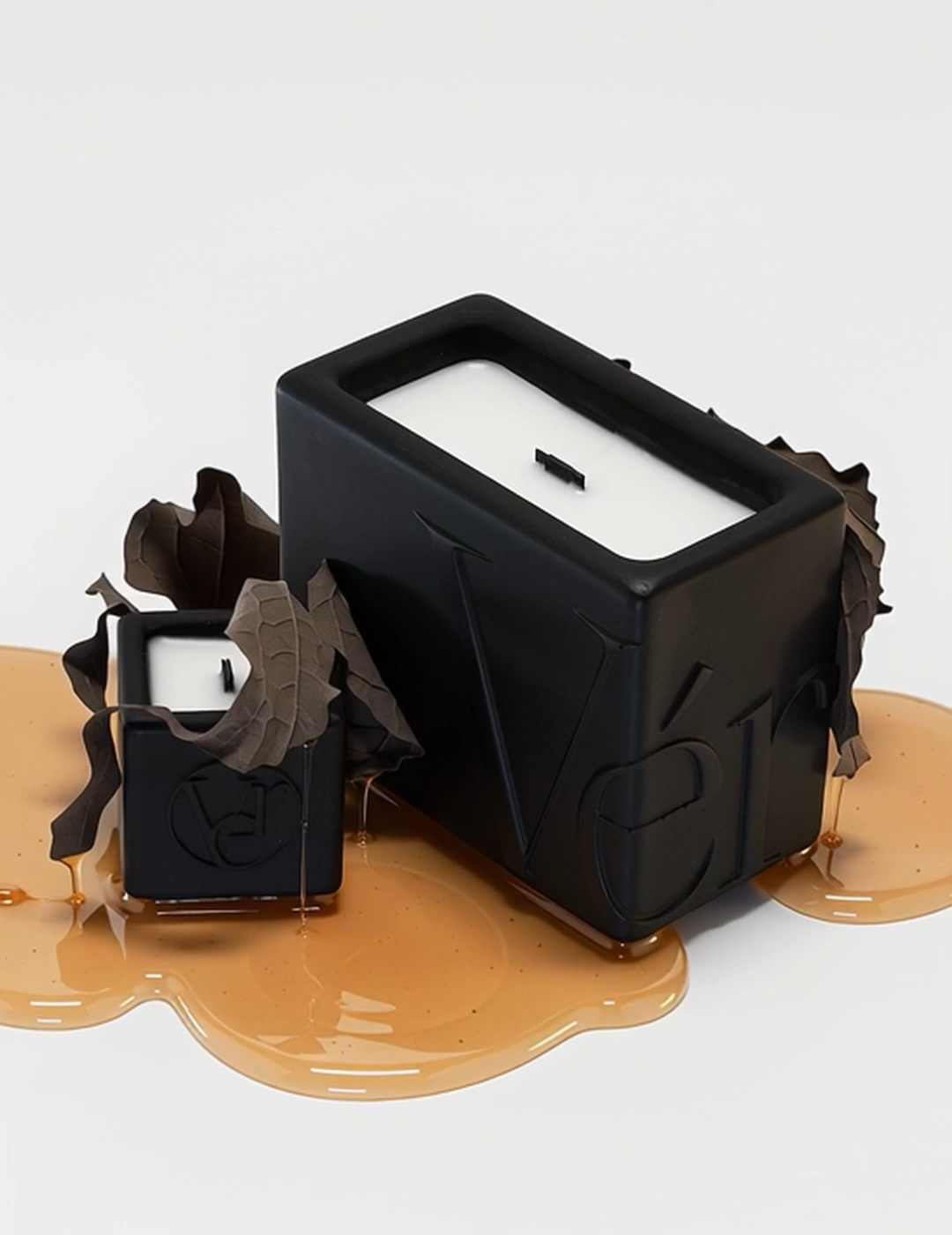 Luxury tobacco and vanilla wooden wick candle – Verba Toronto