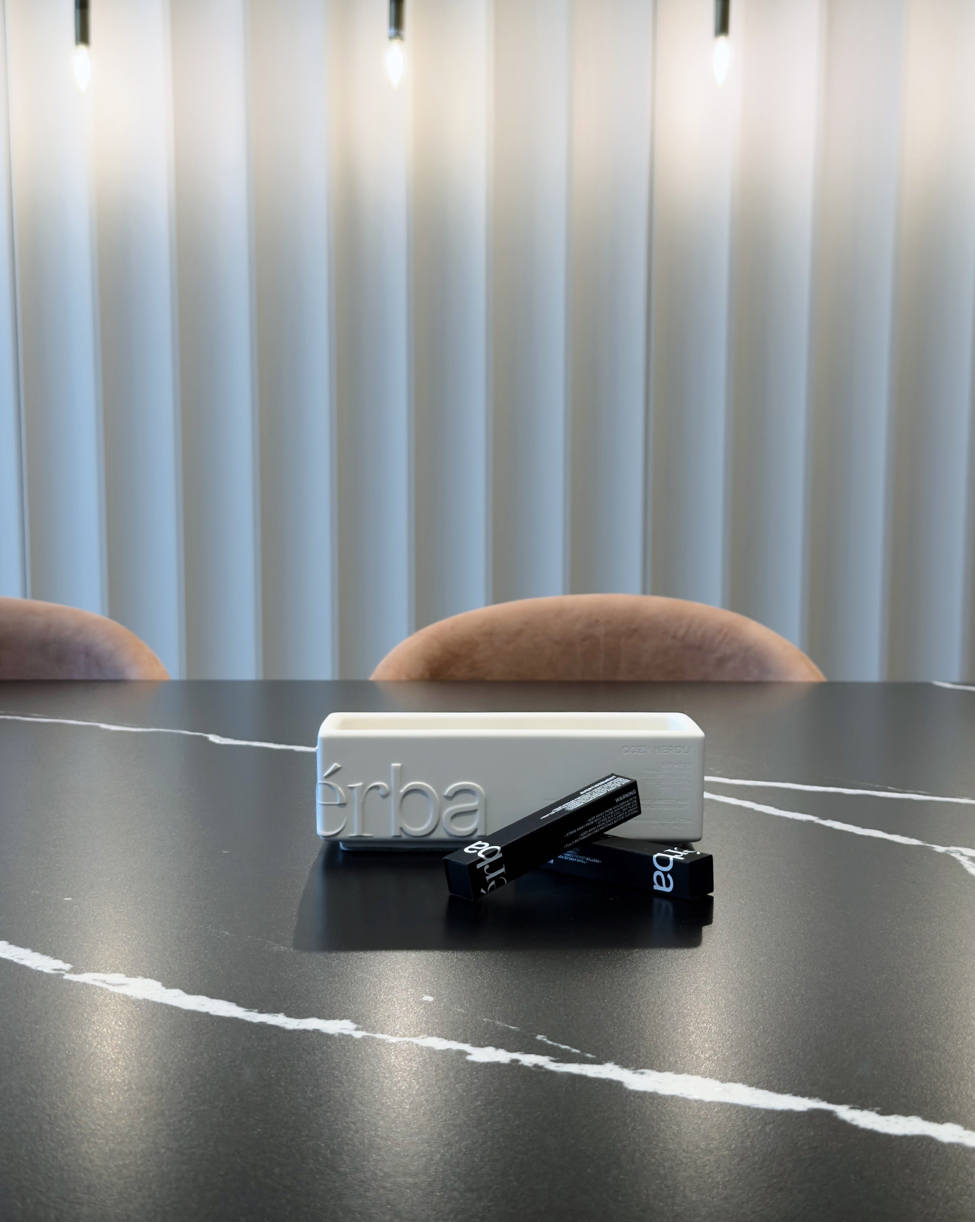 Large luxury neroli and yuzu blossom wooden wick candle – Verba Toronto